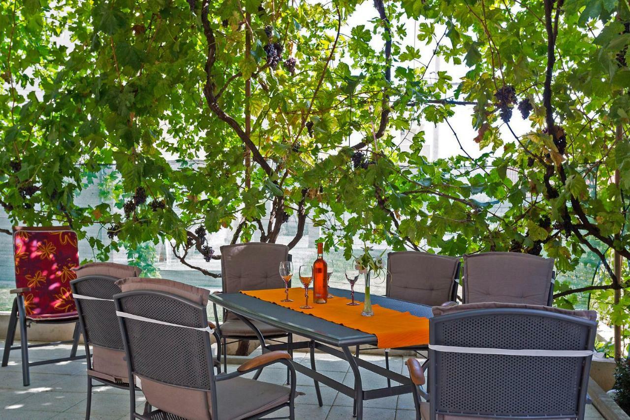 Ani In Trogir * Mittel-Dalmatien Hotel Seget Donji Luaran gambar